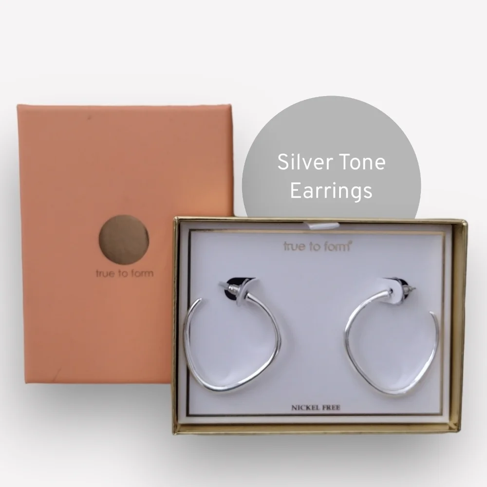 🎯🎯 SALE 🎯🎯 NWT True To Form Silver Tones Hoop Earrings